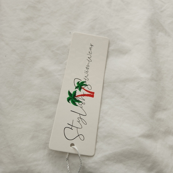 Two-piece bikini Size S - Picture 9 of 16